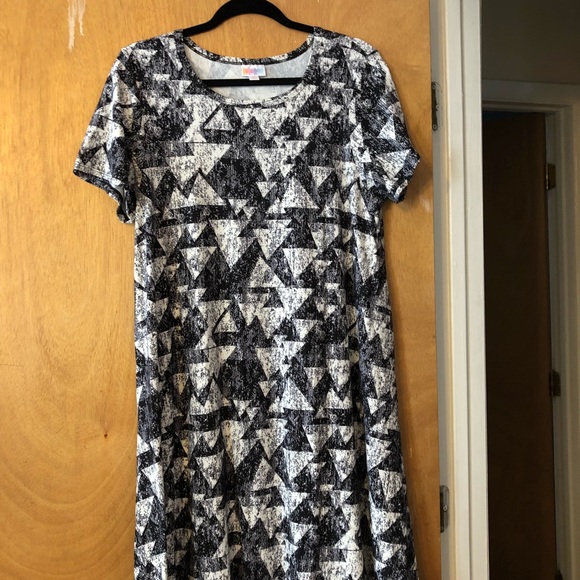 EUC M Carly Dress from LuLaRoe - Picture 2 of 3